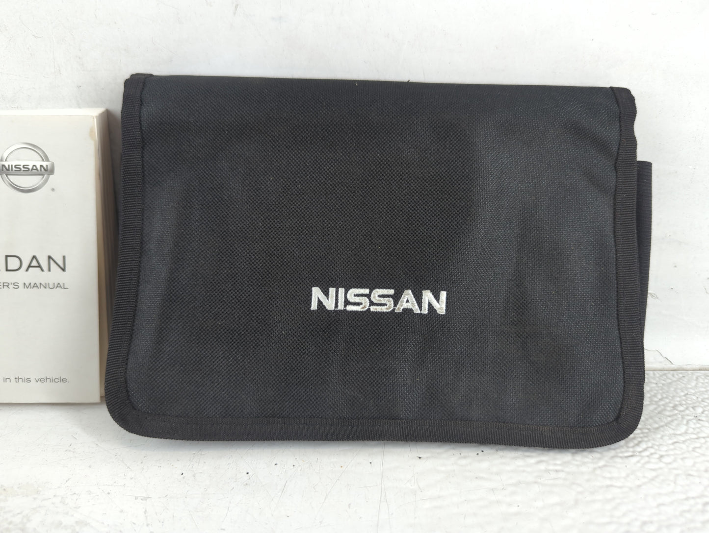 2016 Nissan Altima Owners Manual Book Guide P/N:OM16EA 0L33U0 OEM Used Auto Parts