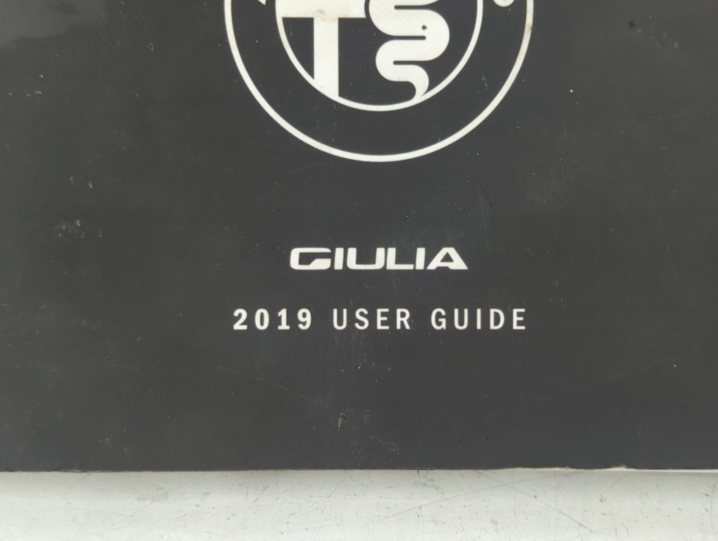 2019 Alfa Romeo Giulia Owners Manual Book Guide P/N:19GA-926-AA OEM Used Auto Parts