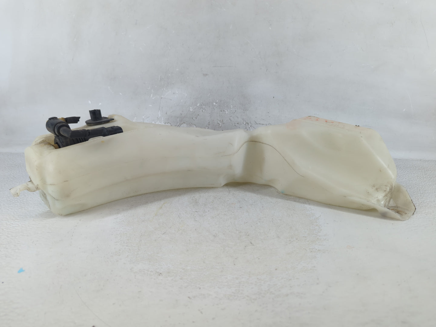 2013 Dodge Journey Windshield Washer Fluid Reservoir Bottle Oem - Oemusedautoparts1.com