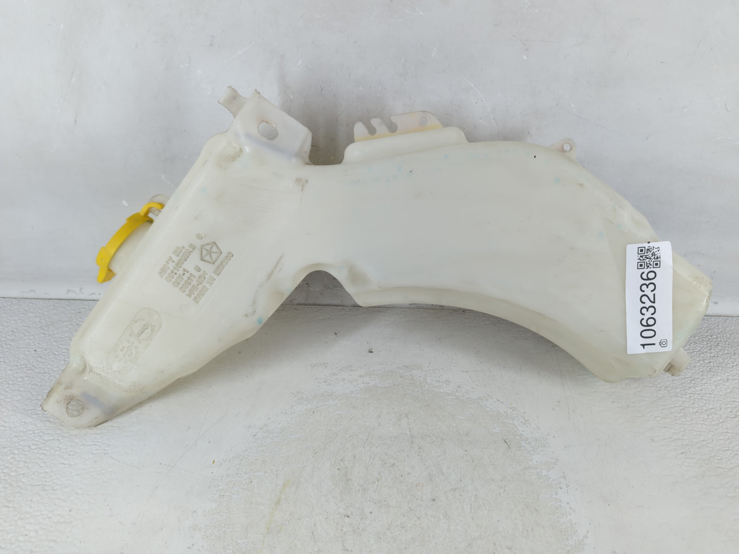 2013 Dodge Journey Windshield Washer Fluid Reservoir Bottle Oem - Oemusedautoparts1.com