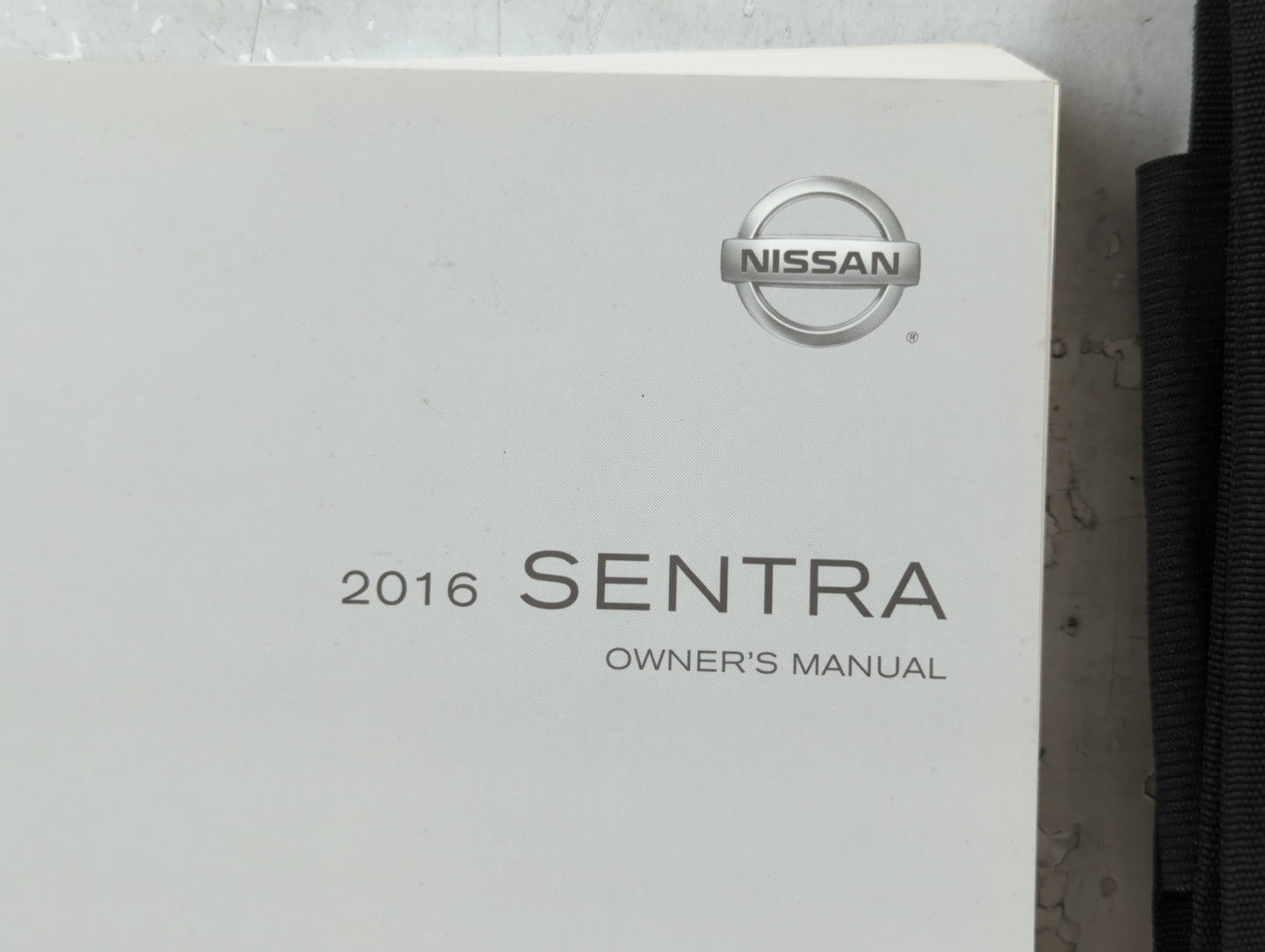 2016 Nissan Sentra Owners Manual Book Guide P/N:OM16EM 0B17U1 OEM Used Auto Parts