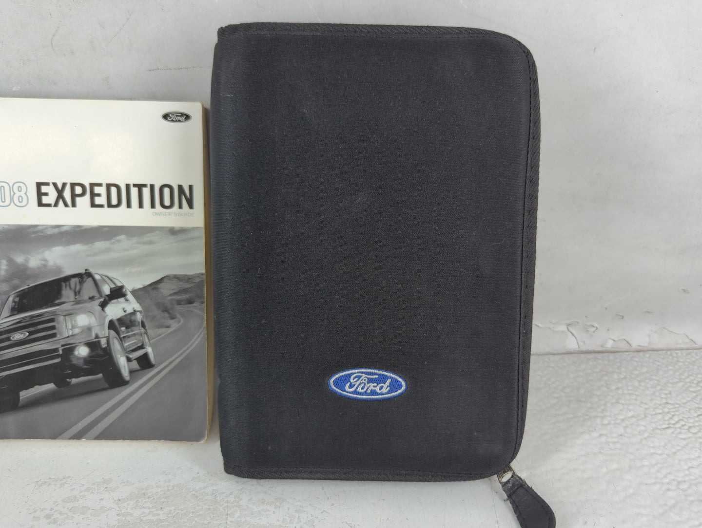 2008 Ford Expedition Owners Manual Book Guide P/N:8L1J 19A321 AA OEM Used Auto Parts - Oemusedautoparts1.com