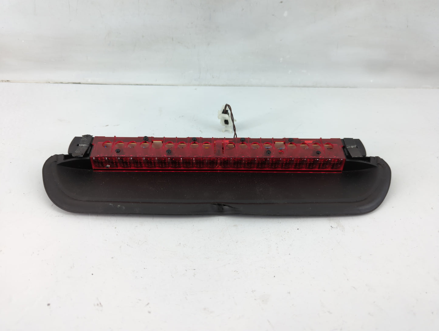 2009 Bmw 328i Third Brake Light Tail Light Fits OEM Used Auto Parts - Oemusedautoparts1.com