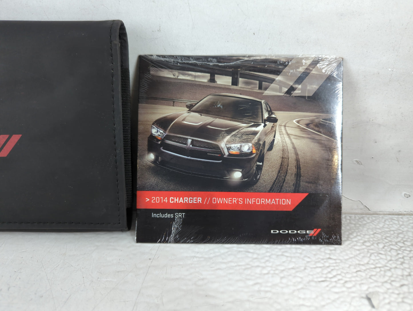 2014 Dodge Charger Owners Manual Book Guide P/N:14D481-926-AA OEM Used Auto Parts