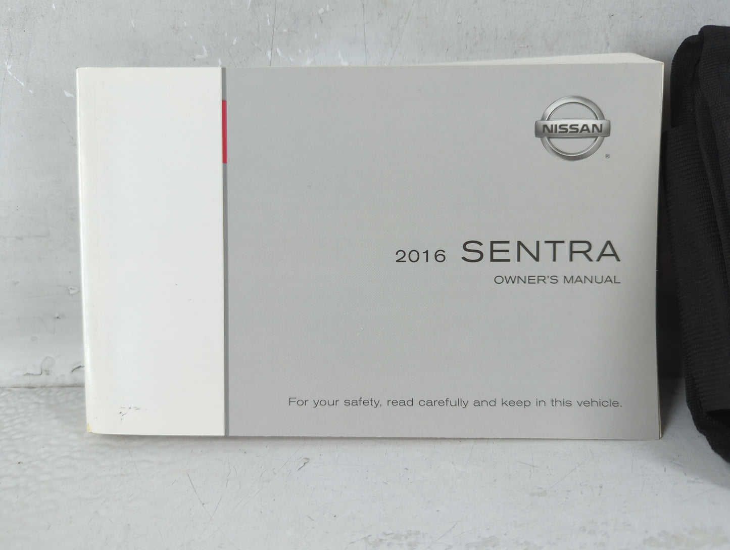 2016 Nissan Sentra Owners Manual Book Guide P/N:OM16EM 0B17U0 OEM Used Auto Parts