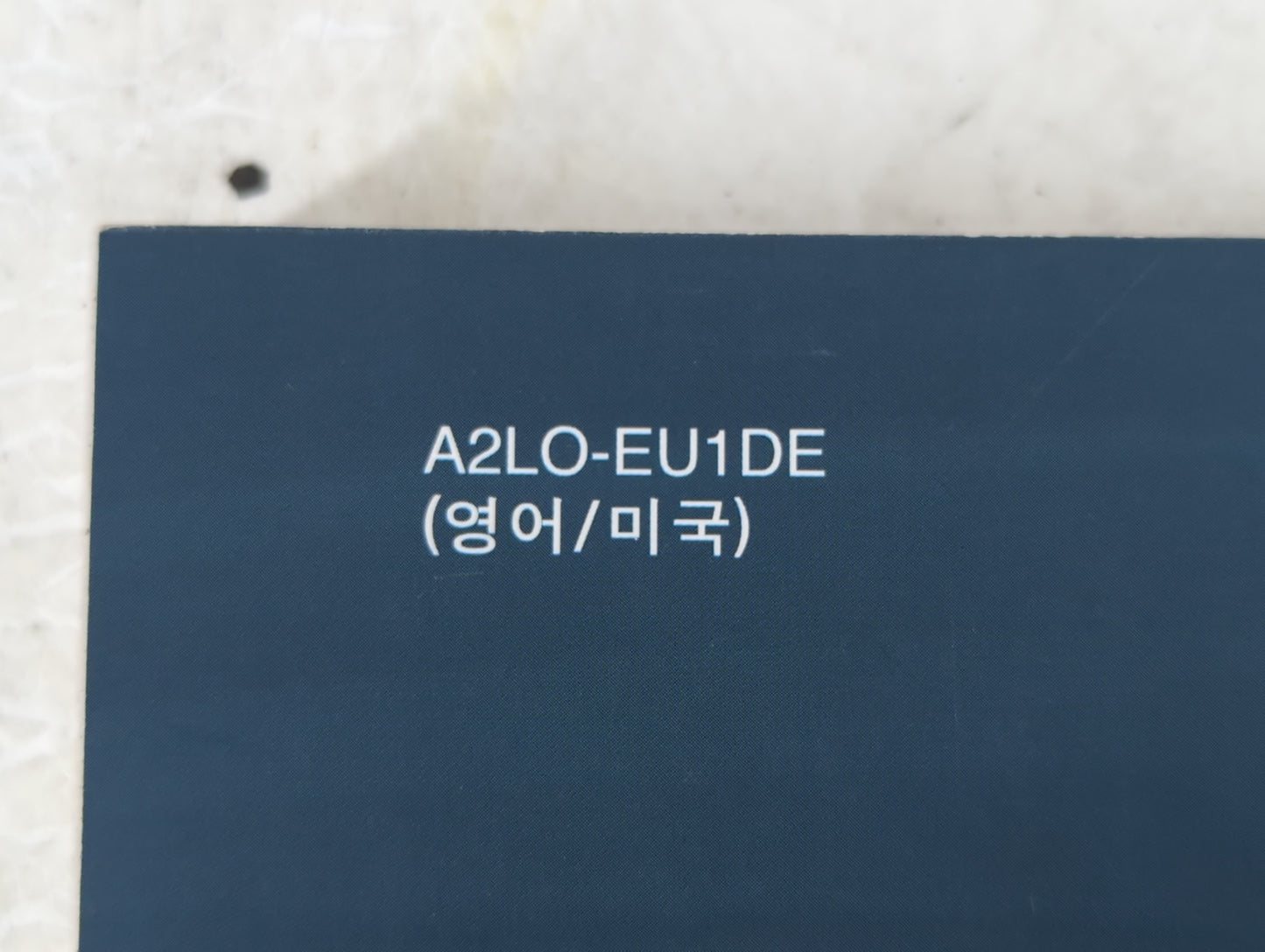 2012 Volkswagen Touareg Owners Manual Book Guide P/N:A2LO-EU1DE OEM Used Auto Parts