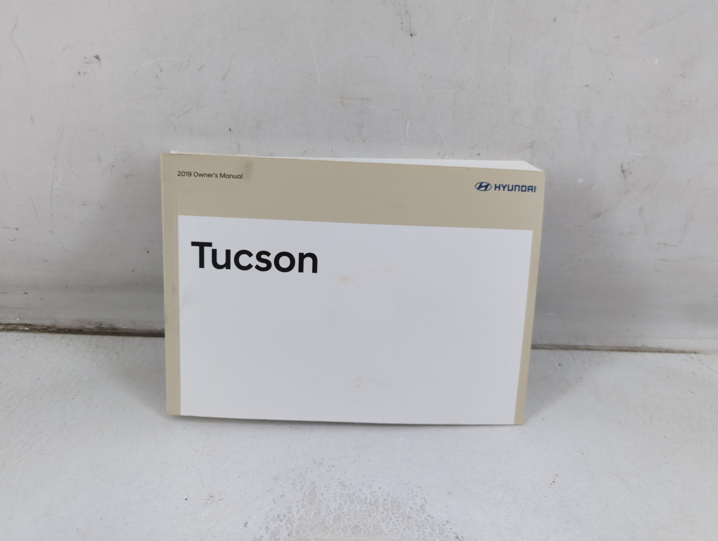 2019 Hyundai Tucson Owners Manual Book Guide P/N:JD3O-EU93F OEM Used Auto Parts