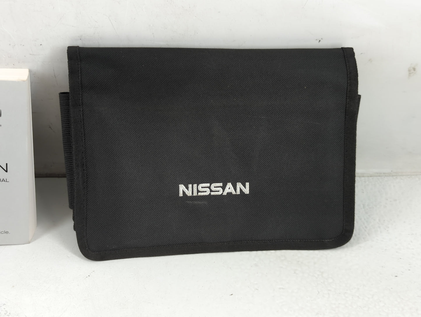 2016 Nissan Altima Owners Manual Book Guide P/N:OM16EA 0L33U1 OEM Used Auto Parts