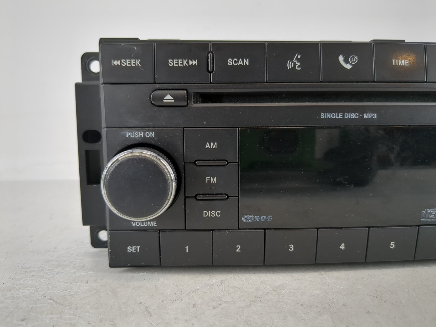 2008 Dodge Grand Caravan Radio AM FM Cd Player Receiver Replacement P/N:P05064411AF Fits OEM Used Auto Parts - Oemusedautoparts1.com
