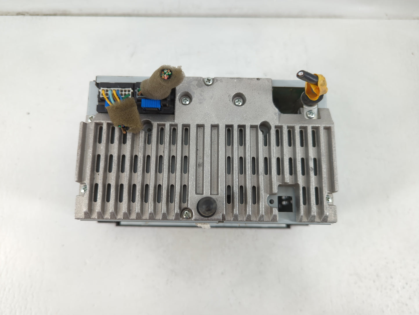 2009 Chevrolet Aveo Radio AM FM Cd Player Receiver Replacement P/N:96 989 873 Fits OEM Used Auto Parts - Oemusedautoparts1.com