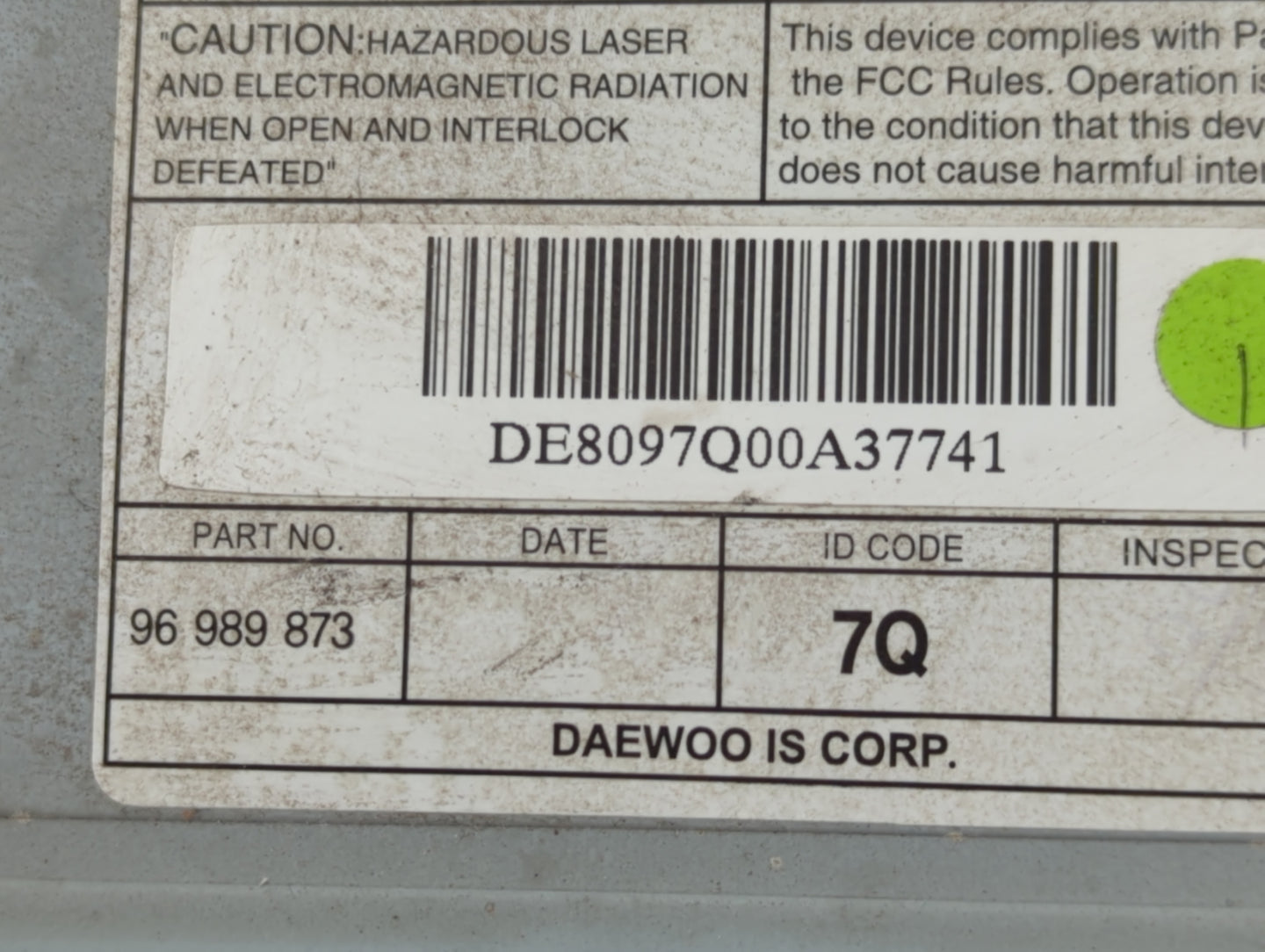 2009 Chevrolet Aveo Radio AM FM Cd Player Receiver Replacement P/N:96 989 873 Fits OEM Used Auto Parts - Oemusedautoparts1.com