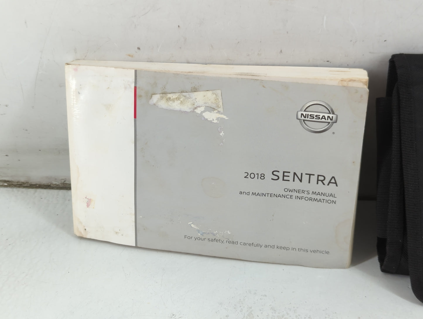 2018 Nissan Sentra Owners Manual Book Guide P/N:OM18EM 0B17U0 OEM Used Auto Parts