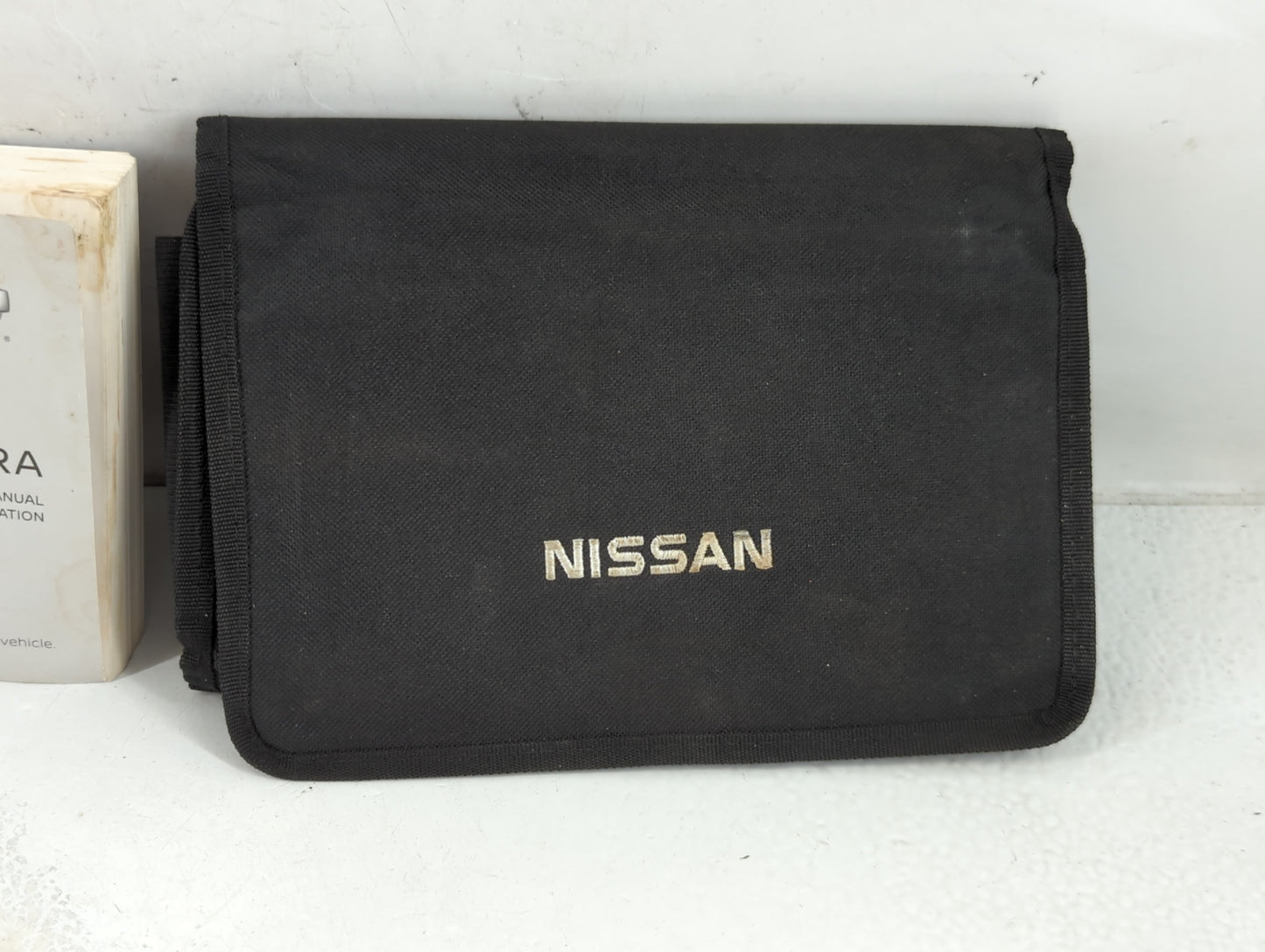 2018 Nissan Sentra Owners Manual Book Guide P/N:OM18EM 0B17U0 OEM Used Auto Parts