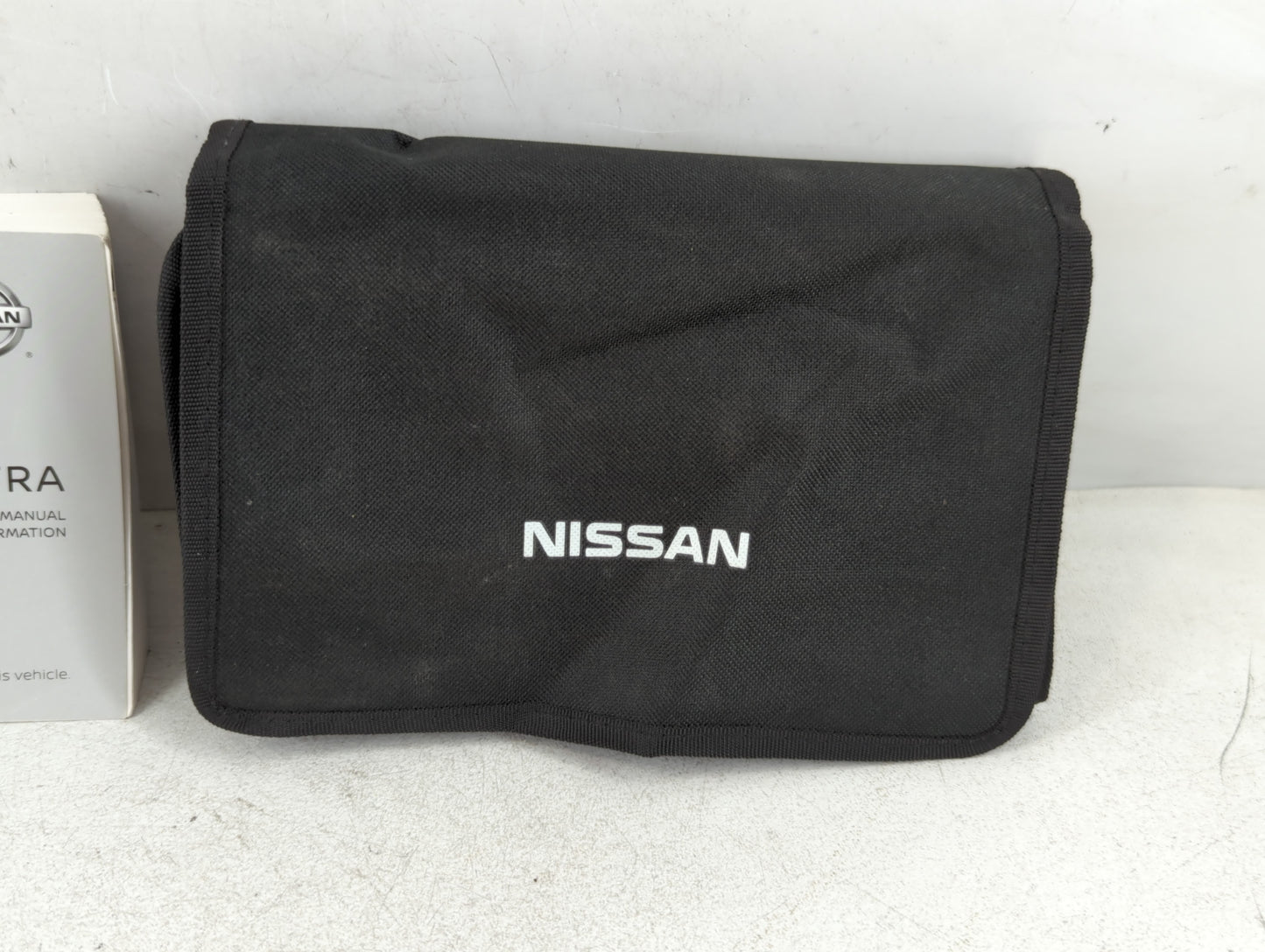 2020 Nissan Sentra Owners Manual Book Guide P/N:OM20EM 0B18U1 OEM Used Auto Parts