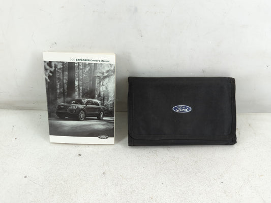 2017 Ford Explorer Owners Manual Book Guide P/N:HL2J 19A321 AA OEM Used Auto Parts