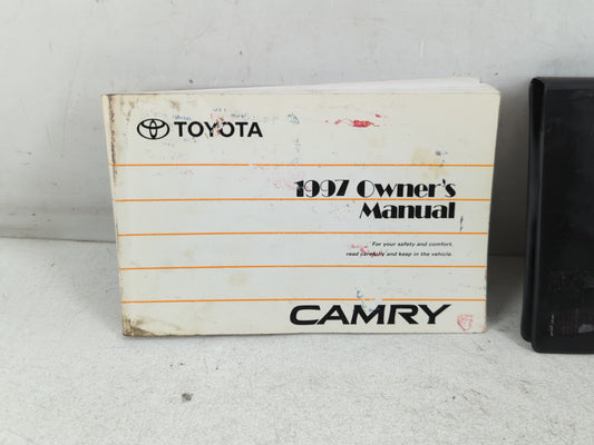 1997 Toyota Camry Owners Manual Book Guide P/N:01999-33455 OEM Used Auto Parts