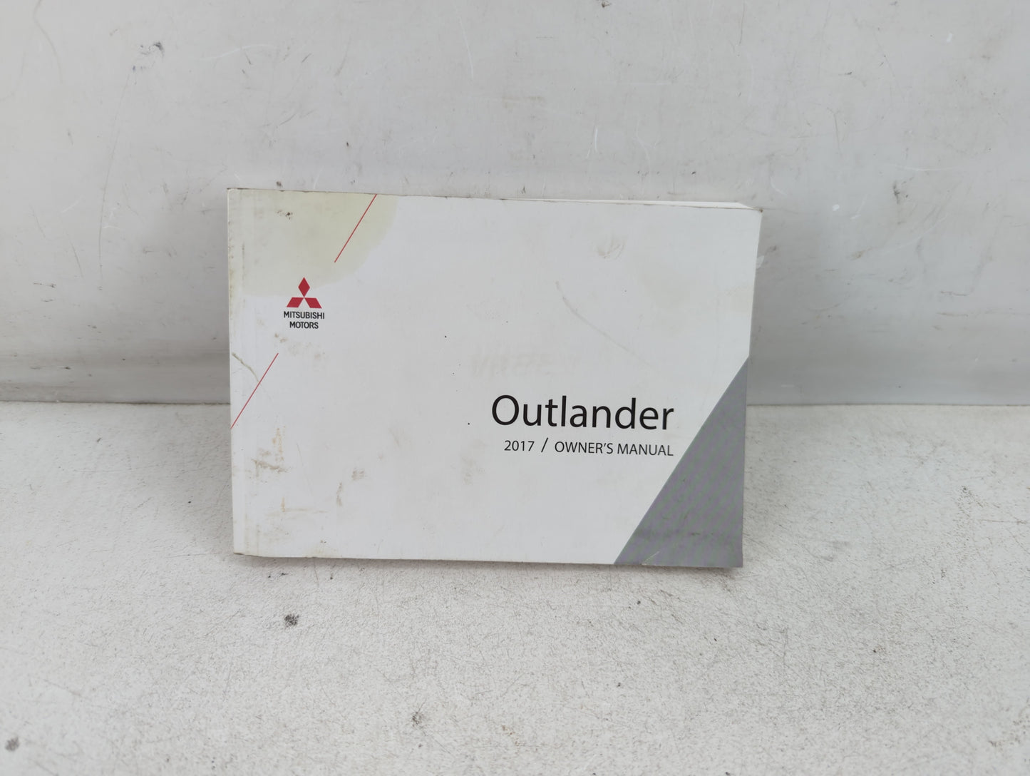 2017 Mitsubishi Outlander Owners Manual Book Guide P/N:9290H465 OEM Used Auto Parts