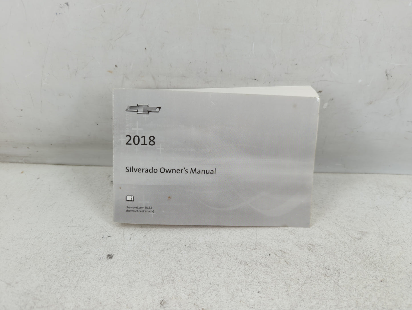 2018 Chevrolet Silverado 1500 Owners Manual Book Guide P/N:84016520 B OEM Used Auto Parts