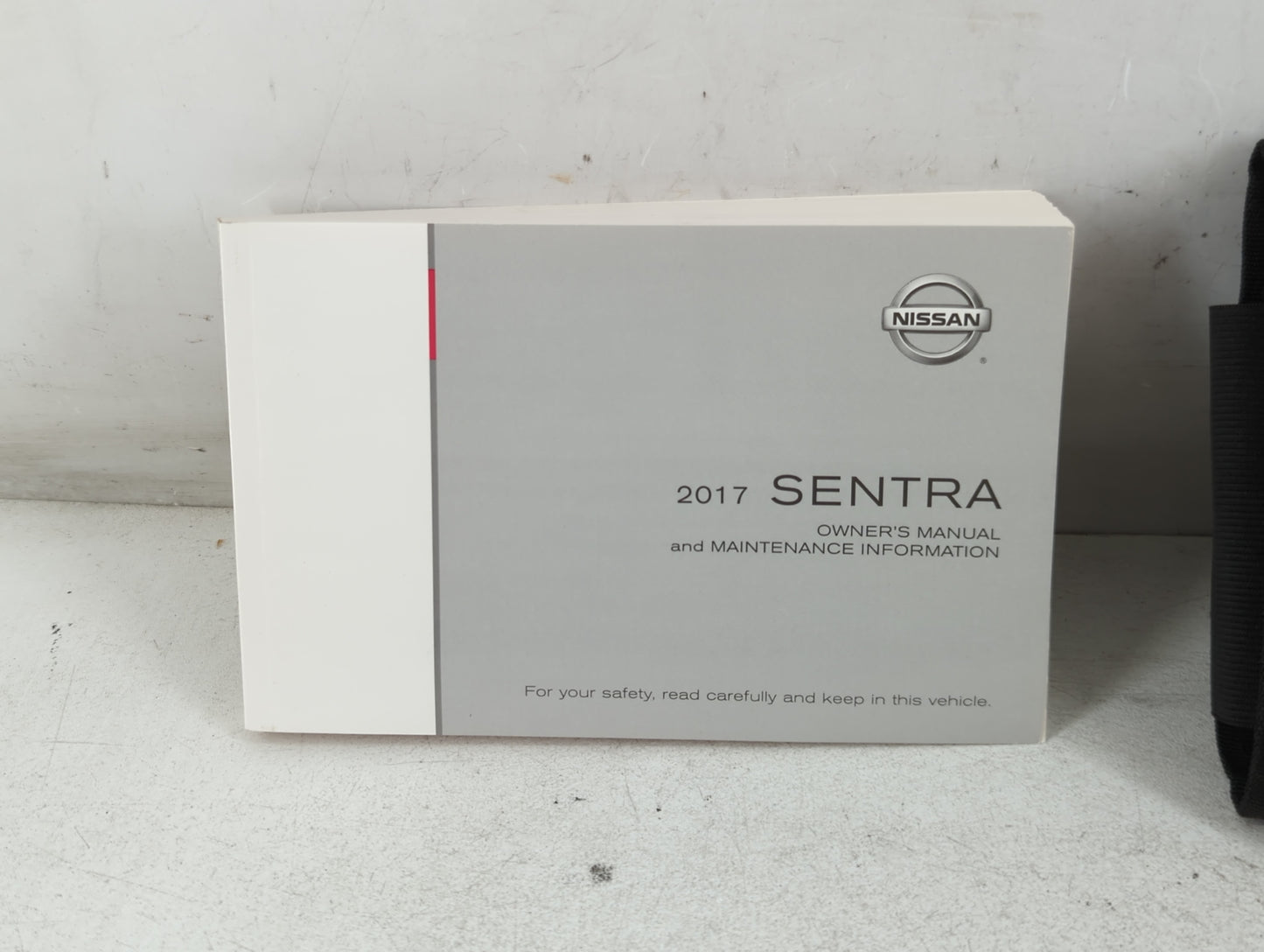 2017 Nissan Sentra Owners Manual Book Guide P/N:OM17EM 0B17U0 OEM Used Auto Parts