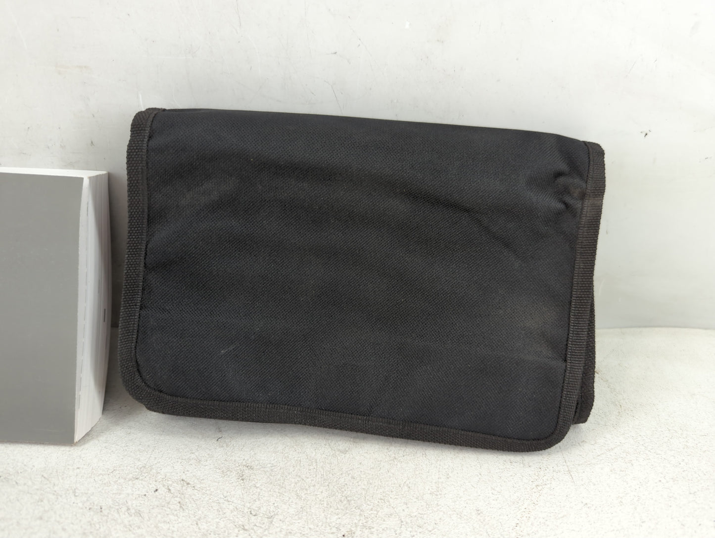 2022 Nissan Sentra Owners Manual Book Guide P/N:OM22EM 0B18U0 OEM Used Auto Parts