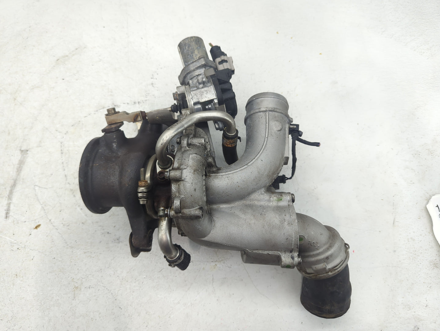 2015 Volkswagen Passat Turbocharger Exhaust Manifold With Turbo Charger - Oemusedautoparts1.com
