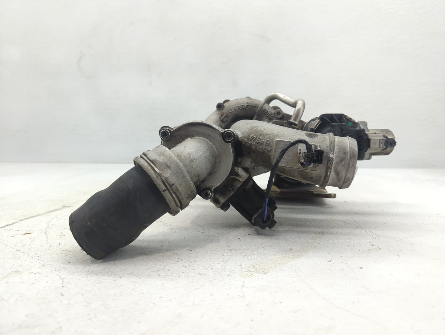 2015 Volkswagen Passat Turbocharger Exhaust Manifold With Turbo Charger - Oemusedautoparts1.com