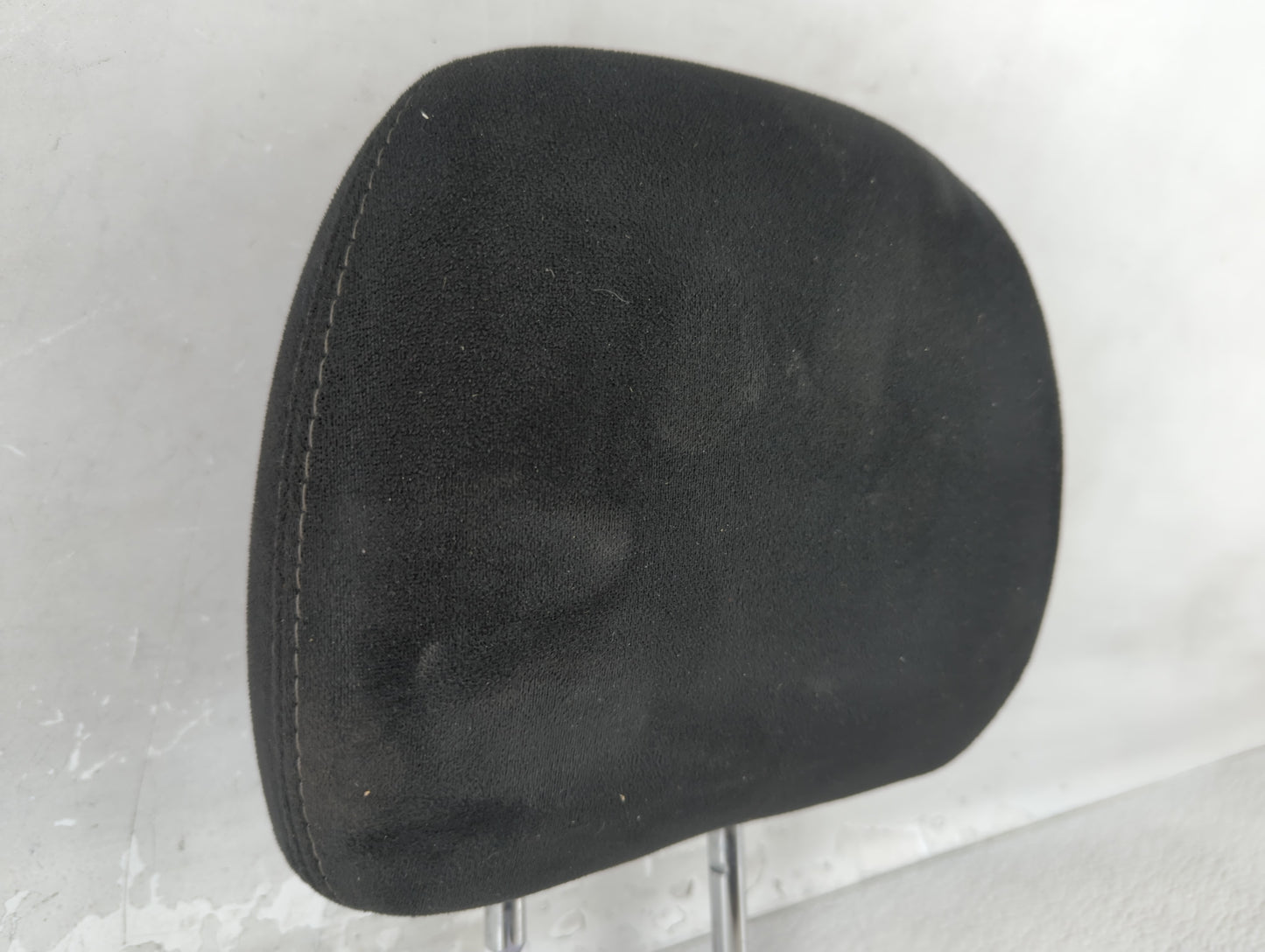 2014 Nissan Pathfinder Headrest Head Rest Rear Center Seat Fits OEM Used Auto Parts - Oemusedautoparts1.com
