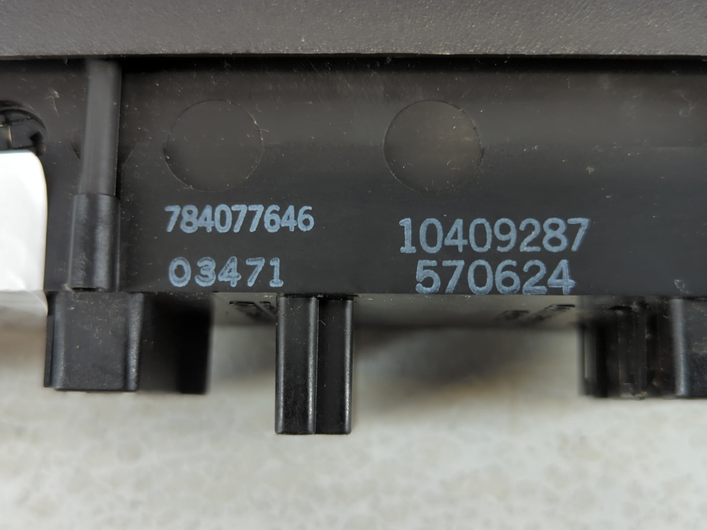 2002 Buick Rendezvous Window Wiper Endgate Release Switch