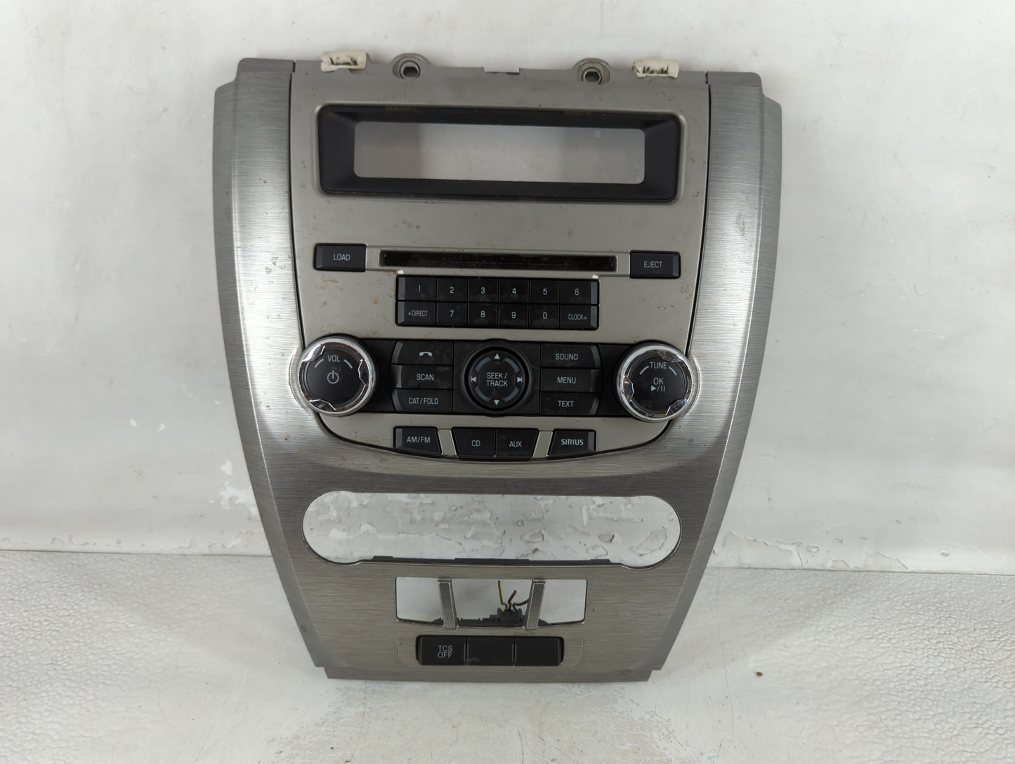 2010-2012 Ford Fusion Radio AM FM Cd Player Receiver Replacement P/N:9E5T-18A802-AE Fits Fits 2010 2011 2012 OEM Used Auto Parts - Oemusedautoparts1.com