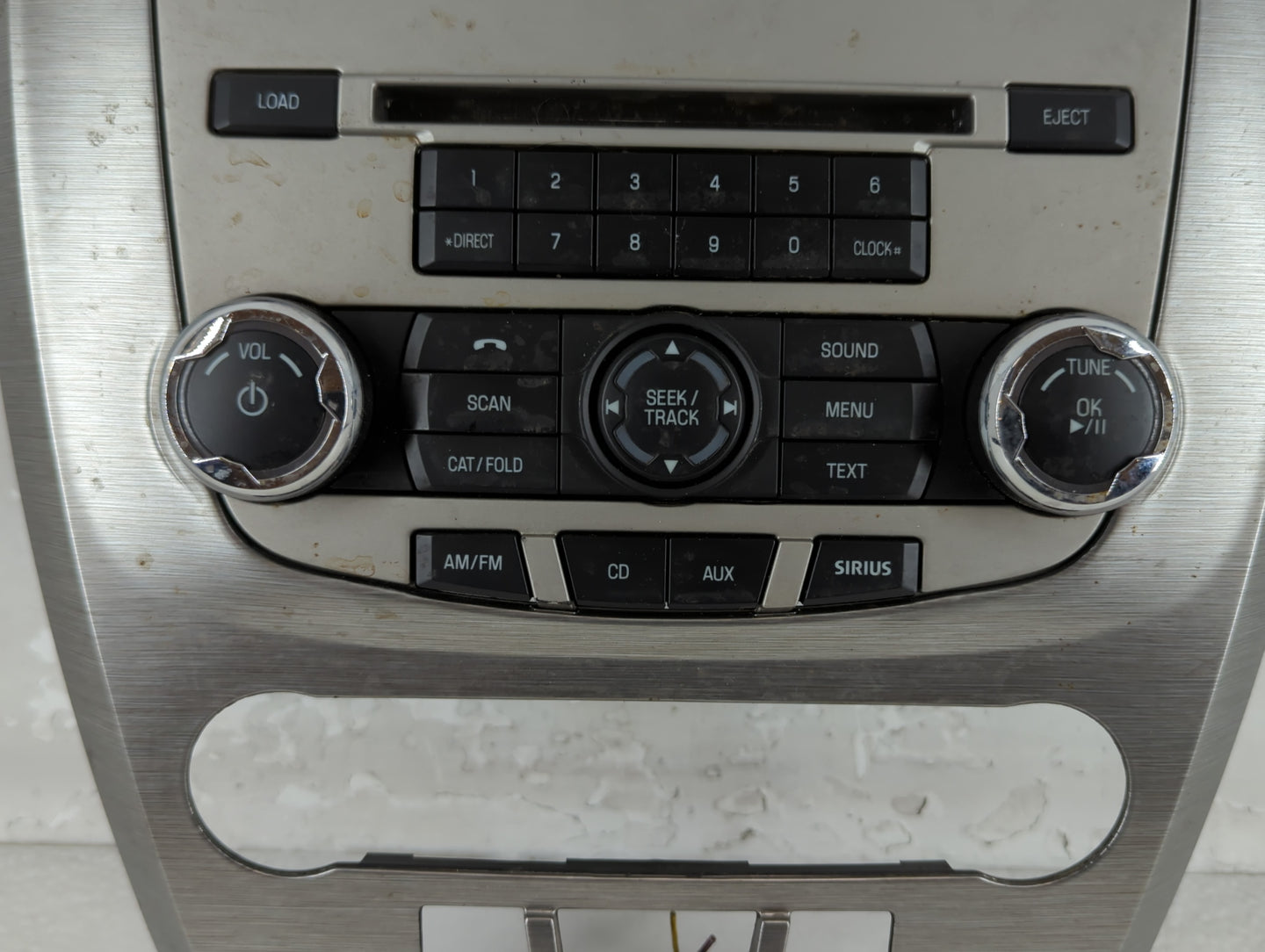2010-2012 Ford Fusion Radio AM FM Cd Player Receiver Replacement P/N:9E5T-18A802-AE Fits Fits 2010 2011 2012 OEM Used Auto Parts - Oemusedautoparts1.com