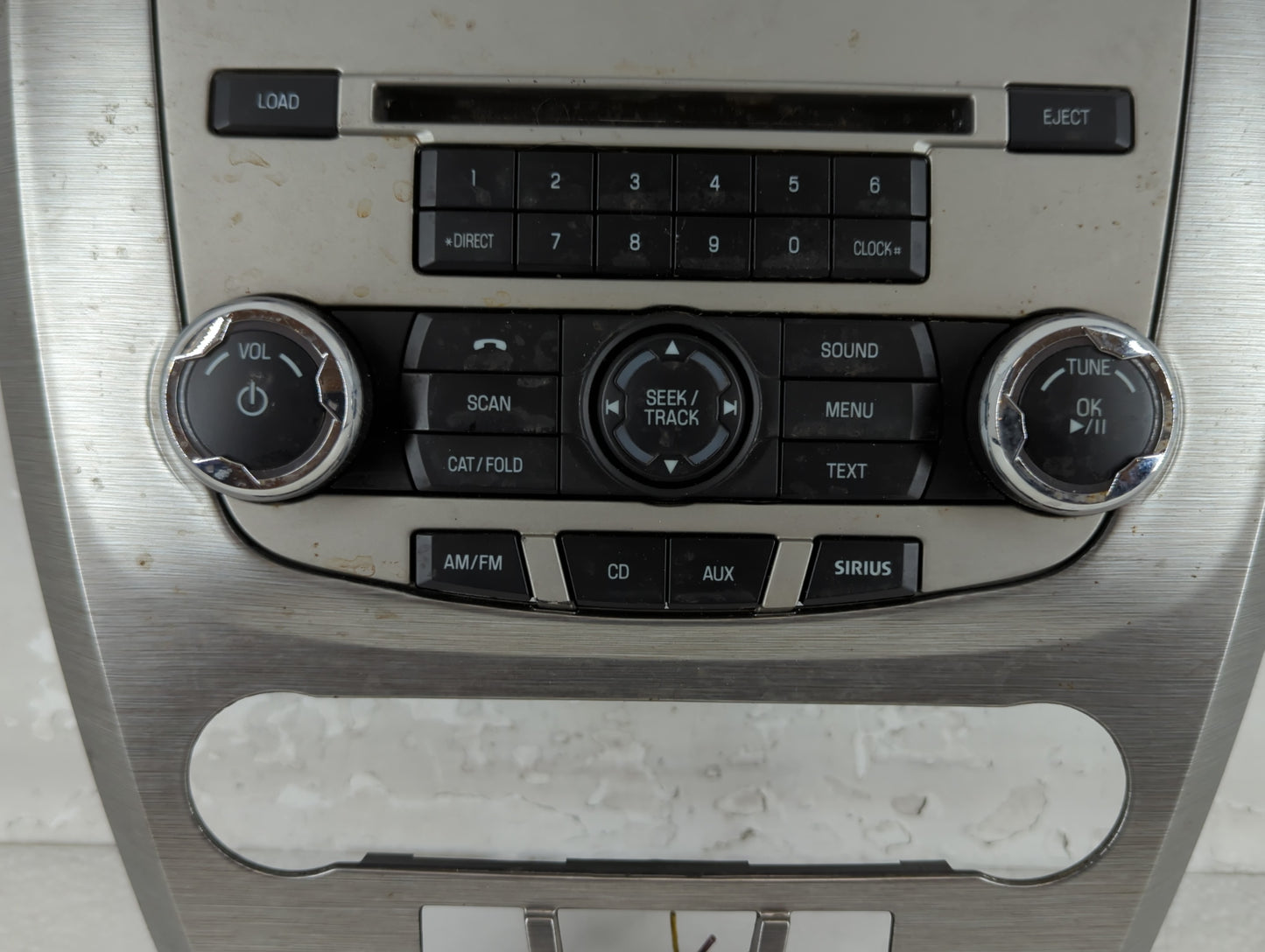 2010-2012 Ford Fusion Radio AM FM Cd Player Receiver Replacement P/N:9E5T-18A802-AE Fits Fits 2010 2011 2012 OEM Used Auto Parts - Oemusedautoparts1.com