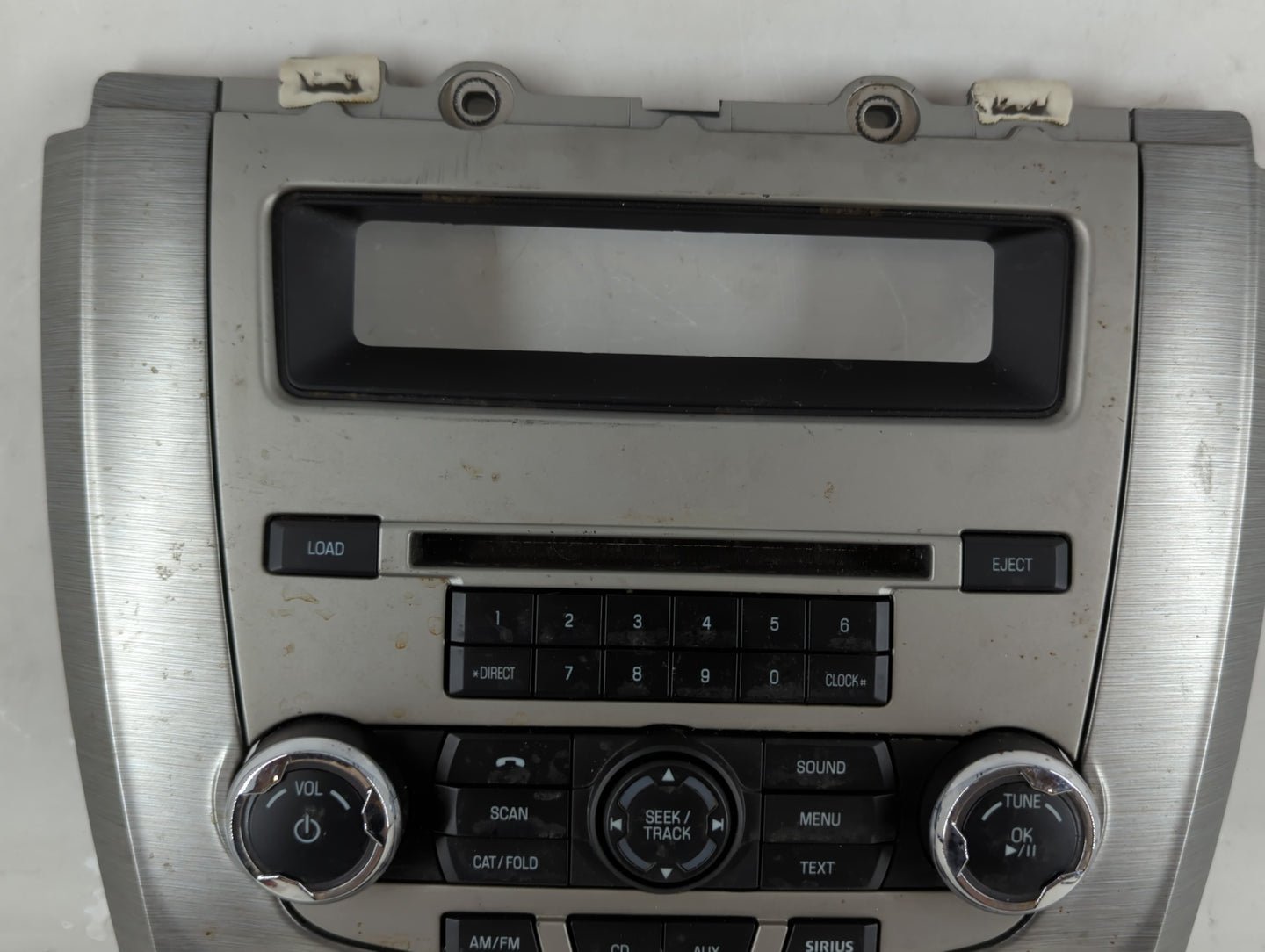 2010-2012 Ford Fusion Radio AM FM Cd Player Receiver Replacement P/N:9E5T-18A802-AE Fits Fits 2010 2011 2012 OEM Used Auto Parts - Oemusedautoparts1.com