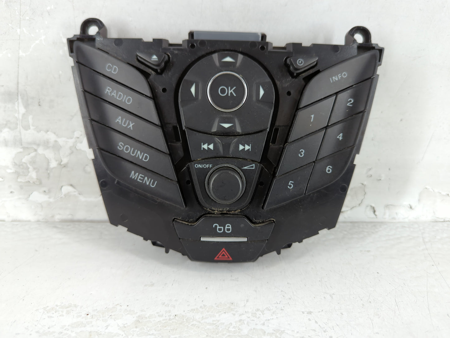 2012-2013 Ford Focus Radio AM FM Cd Player Receiver Replacement Fits Fits 2012 2013 OEM Used Auto Parts - Oemusedautoparts1.com