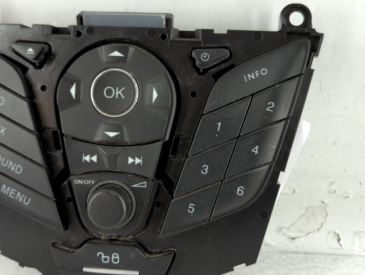 2012-2013 Ford Focus Radio AM FM Cd Player Receiver Replacement Fits Fits 2012 2013 OEM Used Auto Parts - Oemusedautoparts1.com
