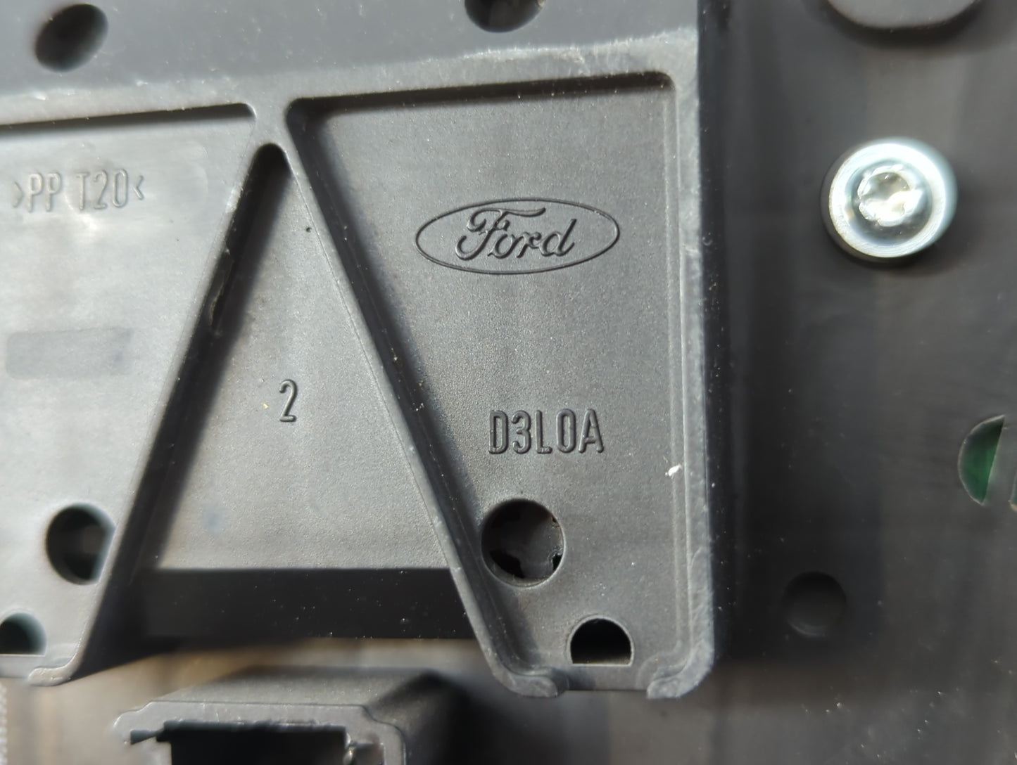 2012-2013 Ford Focus Radio AM FM Cd Player Receiver Replacement Fits Fits 2012 2013 OEM Used Auto Parts - Oemusedautoparts1.com