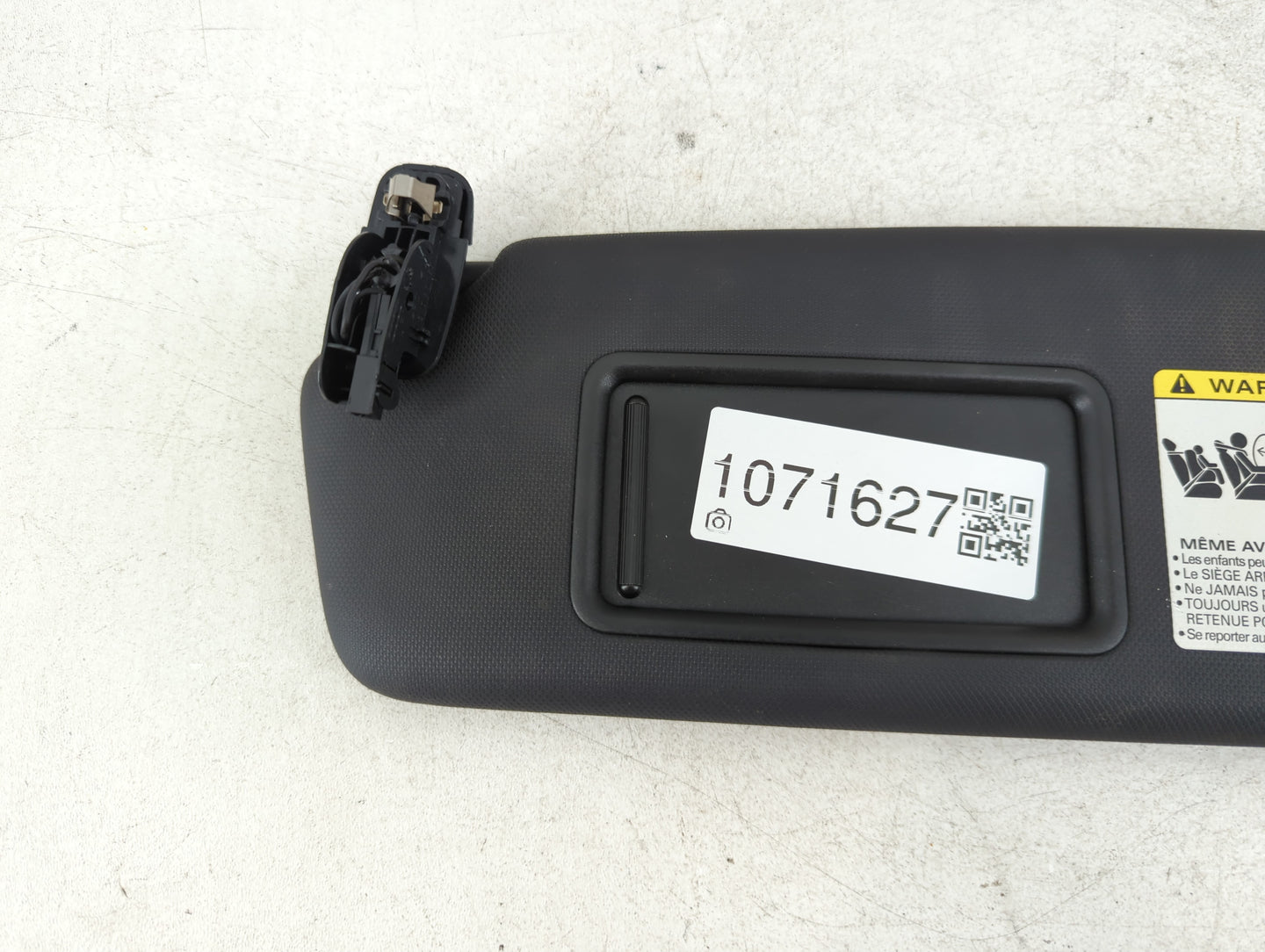 2014-2017 Audi A5 Sun Visor Shade Replacement Driver Left Mirror Fits Fits 2014 2015 2016 2017 OEM Used Auto Parts - Oemusedautoparts1.com