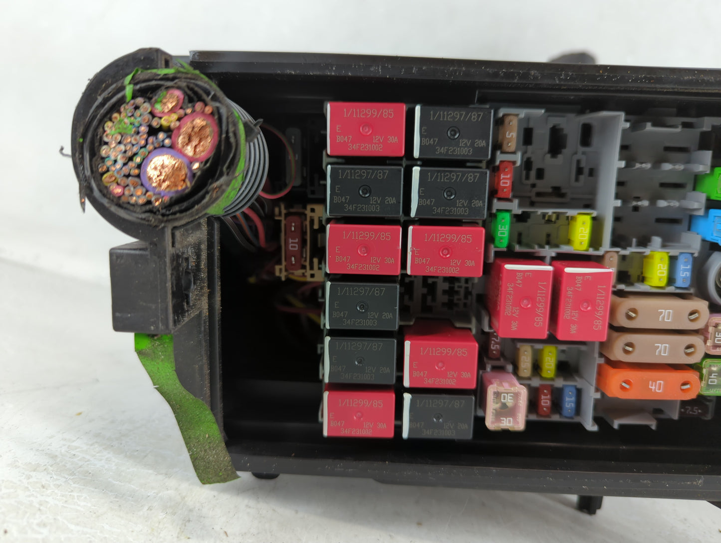 2018 Jeep Compass Fusebox Fuse Box Panel Relay Module P/N:52027004 Fits OEM Used Auto Parts