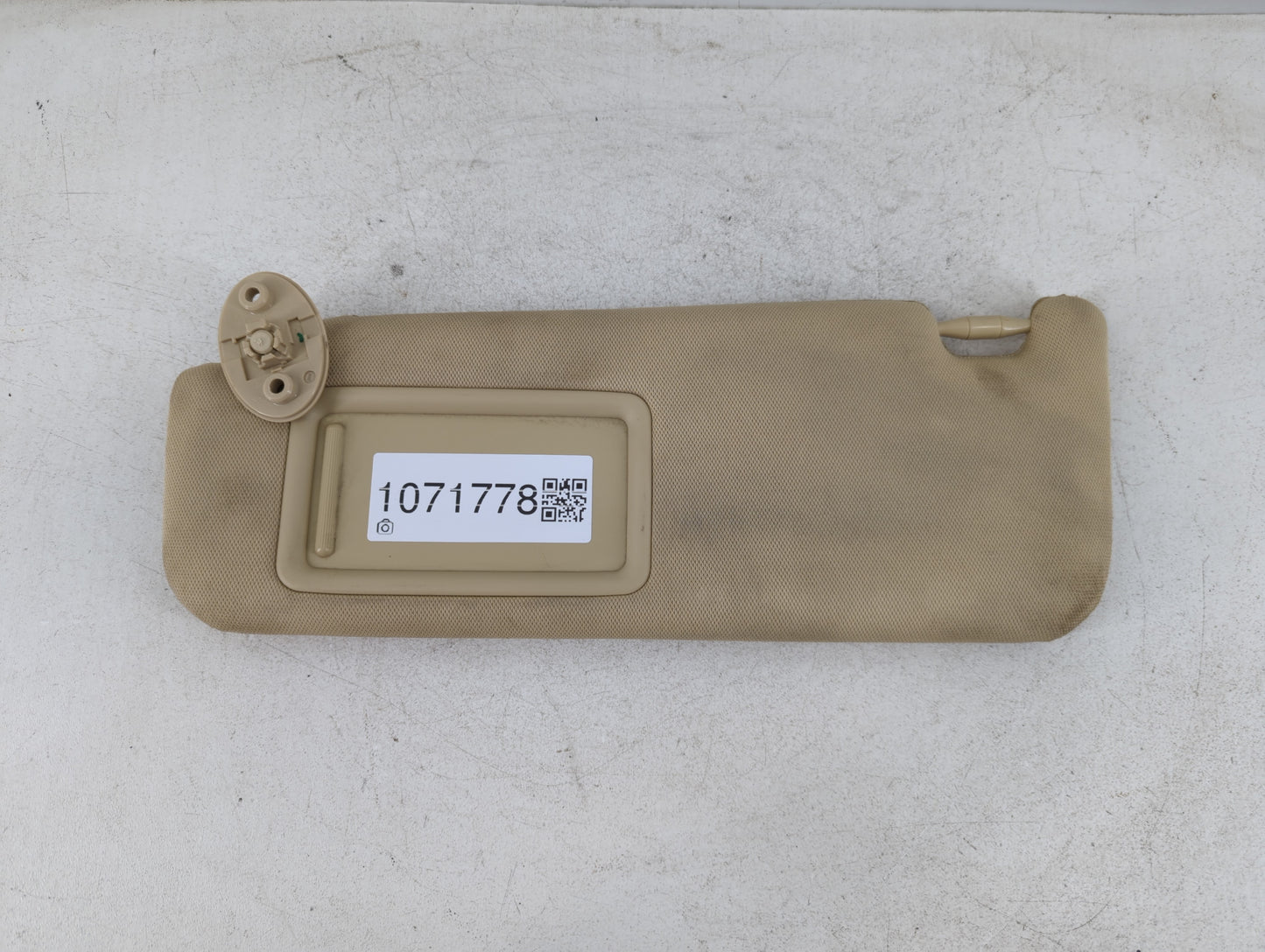 2012-2017 Toyota Camry Sun Visor Shade Replacement Driver Left Mirror Fits Fits 2012 2013 2014 2015 2016 2017 OEM Used Auto Parts