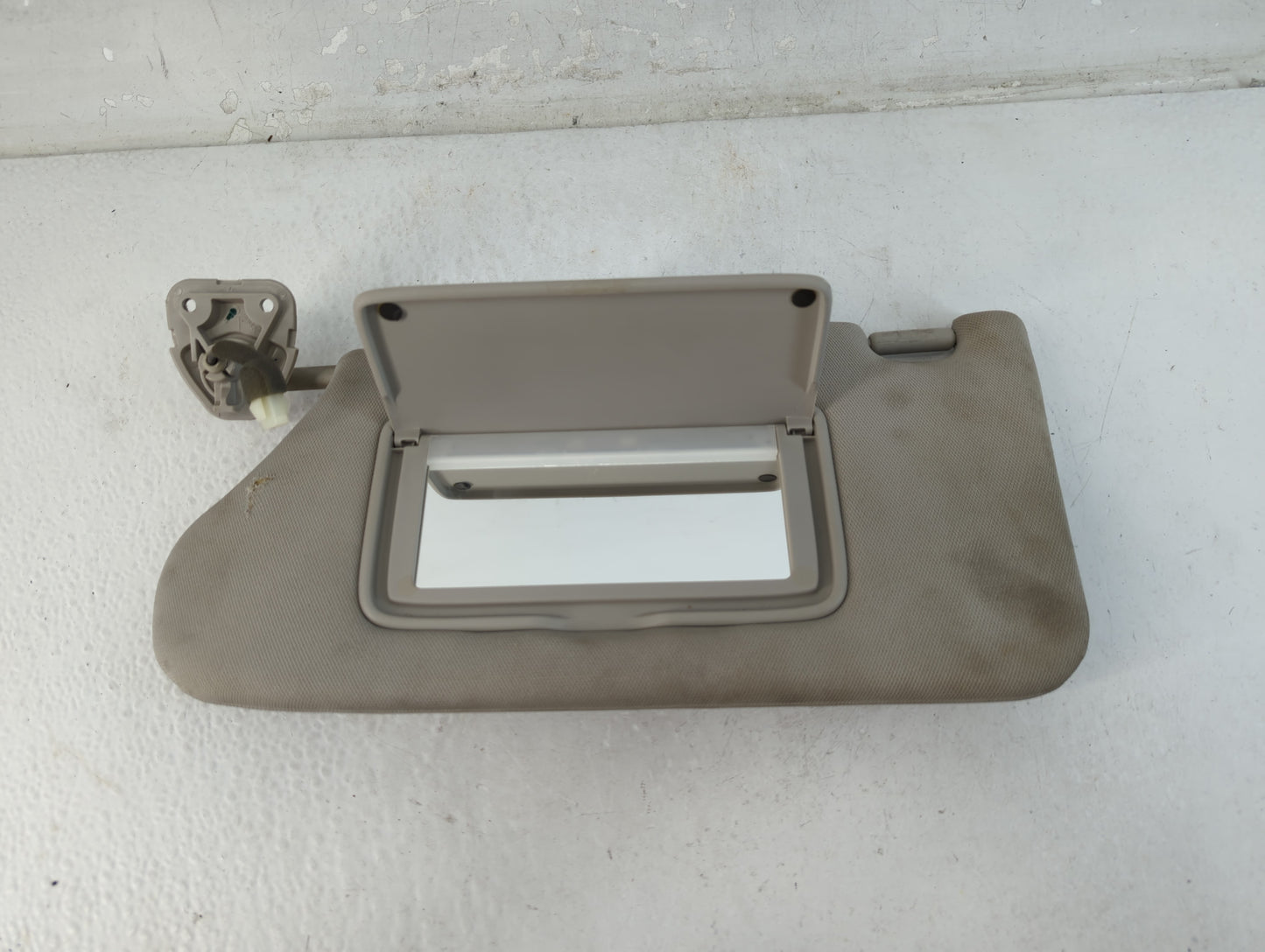2013-2018 Nissan Altima Sun Visor Shade Replacement Passenger Right Mirror Fits Fits 2013 2014 2015 2016 2017 2018 OEM Used Auto Parts - Oemusedautoparts1.com