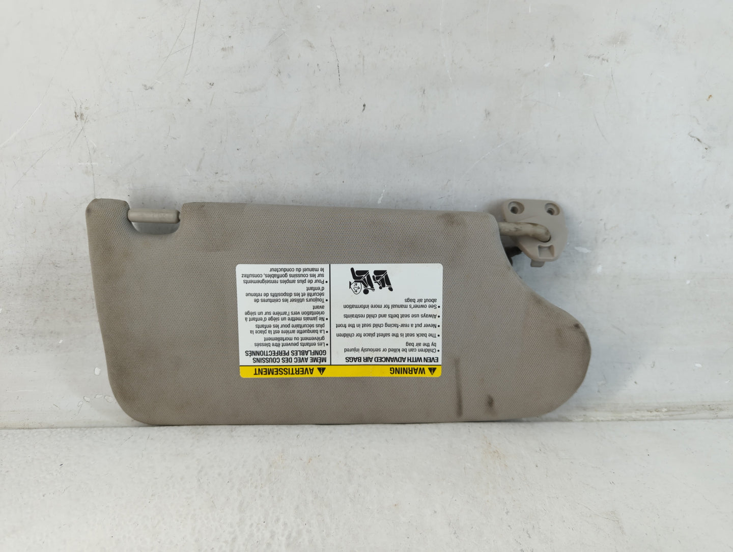 2013-2018 Nissan Altima Sun Visor Shade Replacement Passenger Right Mirror Fits Fits 2013 2014 2015 2016 2017 2018 OEM Used Auto Parts - Oemusedautoparts1.com