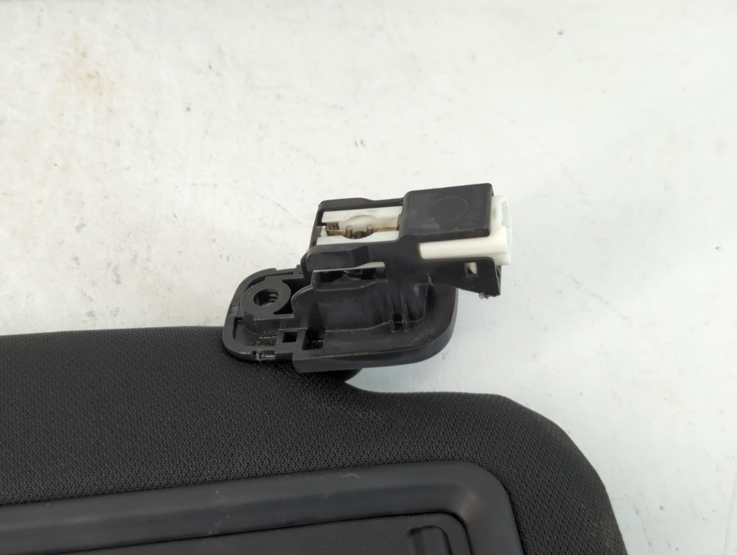 2021-2022 Mazda Cx-5 Sun Visor Shade Replacement Passenger Right Mirror Fits Fits 2021 2022 OEM Used Auto Parts - Oemusedautoparts1.com
