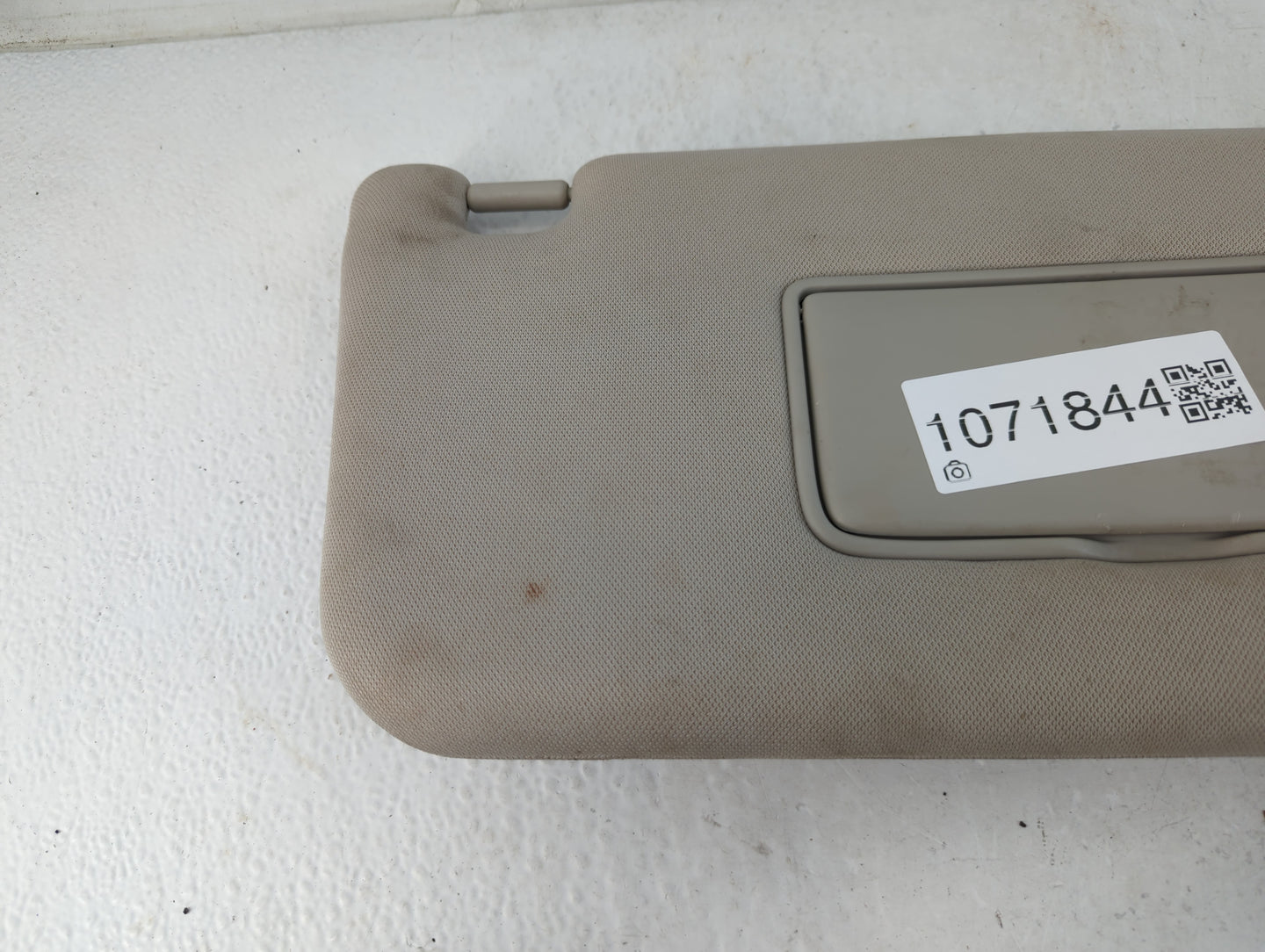 2013-2018 Nissan Pathfinder Sun Visor Shade Replacement Passenger Right Mirror Fits Fits 2013 2014 2015 2016 2017 2018 2019 OEM Used Auto Parts - Oemusedautoparts1.com