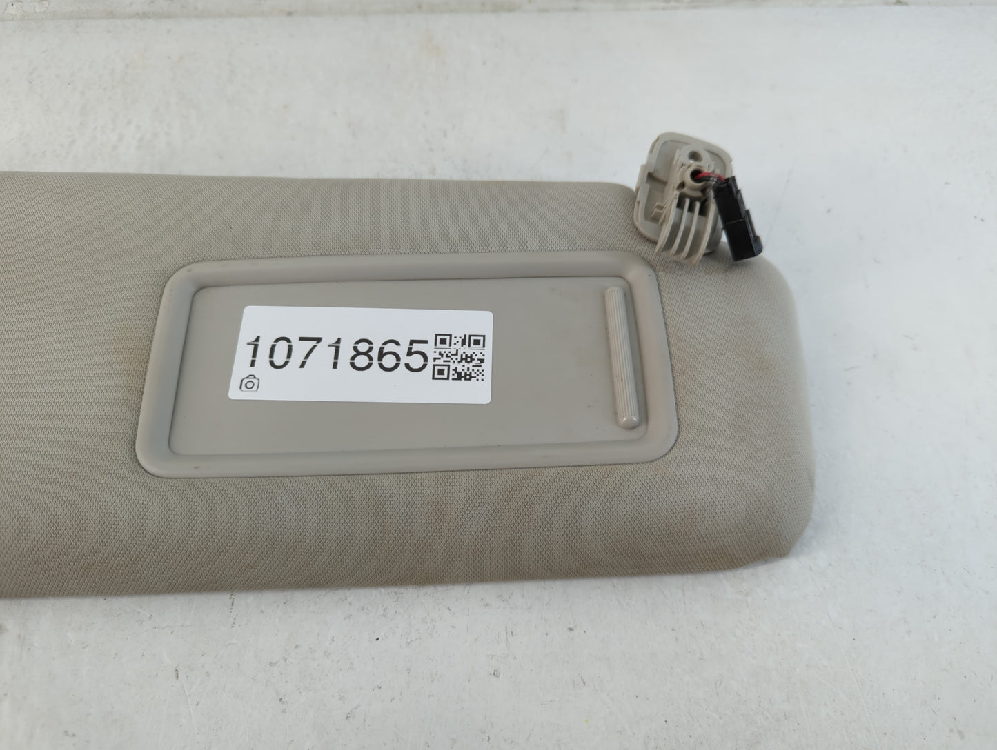 2010-2015 Mazda Cx-9 Sun Visor Shade Replacement Passenger Right Mirror Fits Fits 2010 2011 2012 2013 2014 2015 OEM Used Auto Parts - Oemusedautoparts1.com