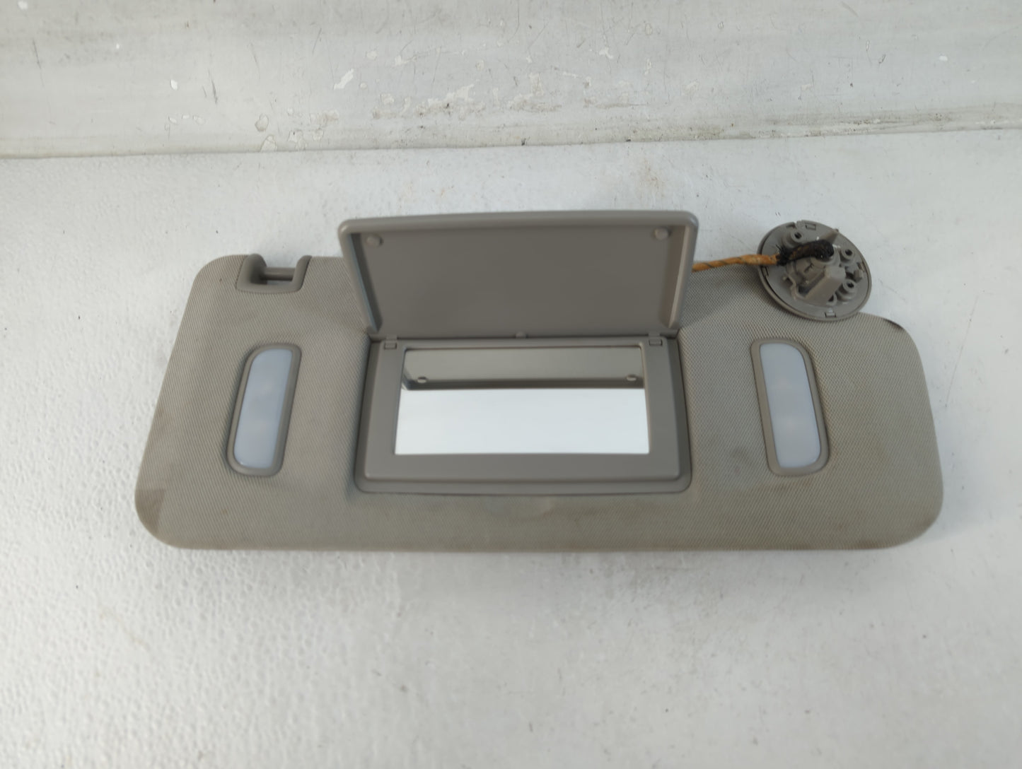 2010-2017 Chevrolet Equinox Sun Visor Shade Replacement Passenger Right Mirror Fits Fits 2010 2011 2012 2013 2014 2015 2016 2017 OEM Used Auto Parts