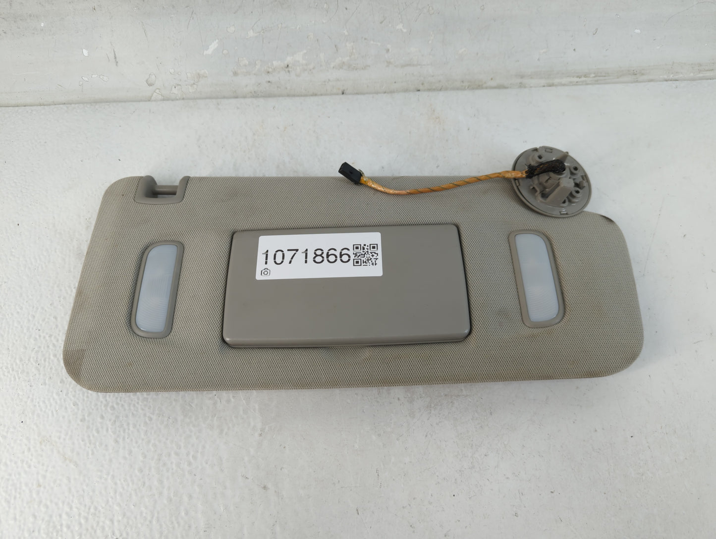 2010-2017 Chevrolet Equinox Sun Visor Shade Replacement Passenger Right Mirror Fits Fits 2010 2011 2012 2013 2014 2015 2016 2017 OEM Used Auto Parts