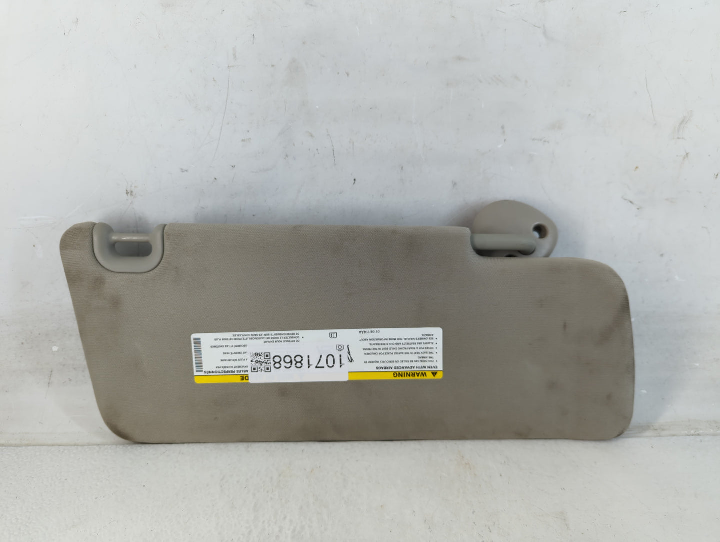 2014 Dodge Ram 1500 Sun Visor Shade Replacement Passenger Right Mirror Fits Fits 2013 2015 2016 2017 2018 2019 2020 2021 2022 OEM Used Auto Parts - Oemusedautoparts1.com