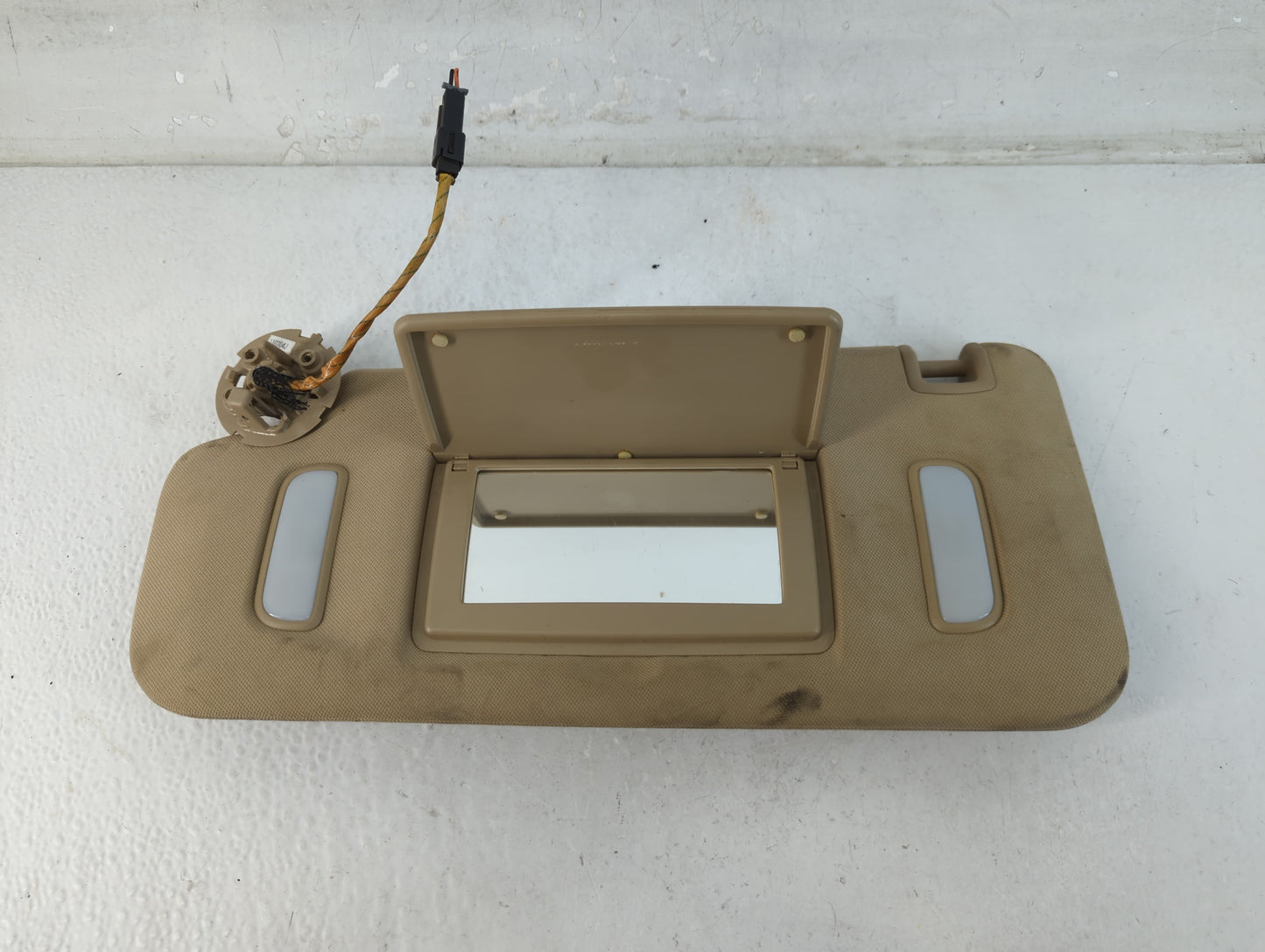 2008-2017 Buick Enclave Sun Visor Shade Replacement Driver Left Mirror Fits OEM Used Auto Parts