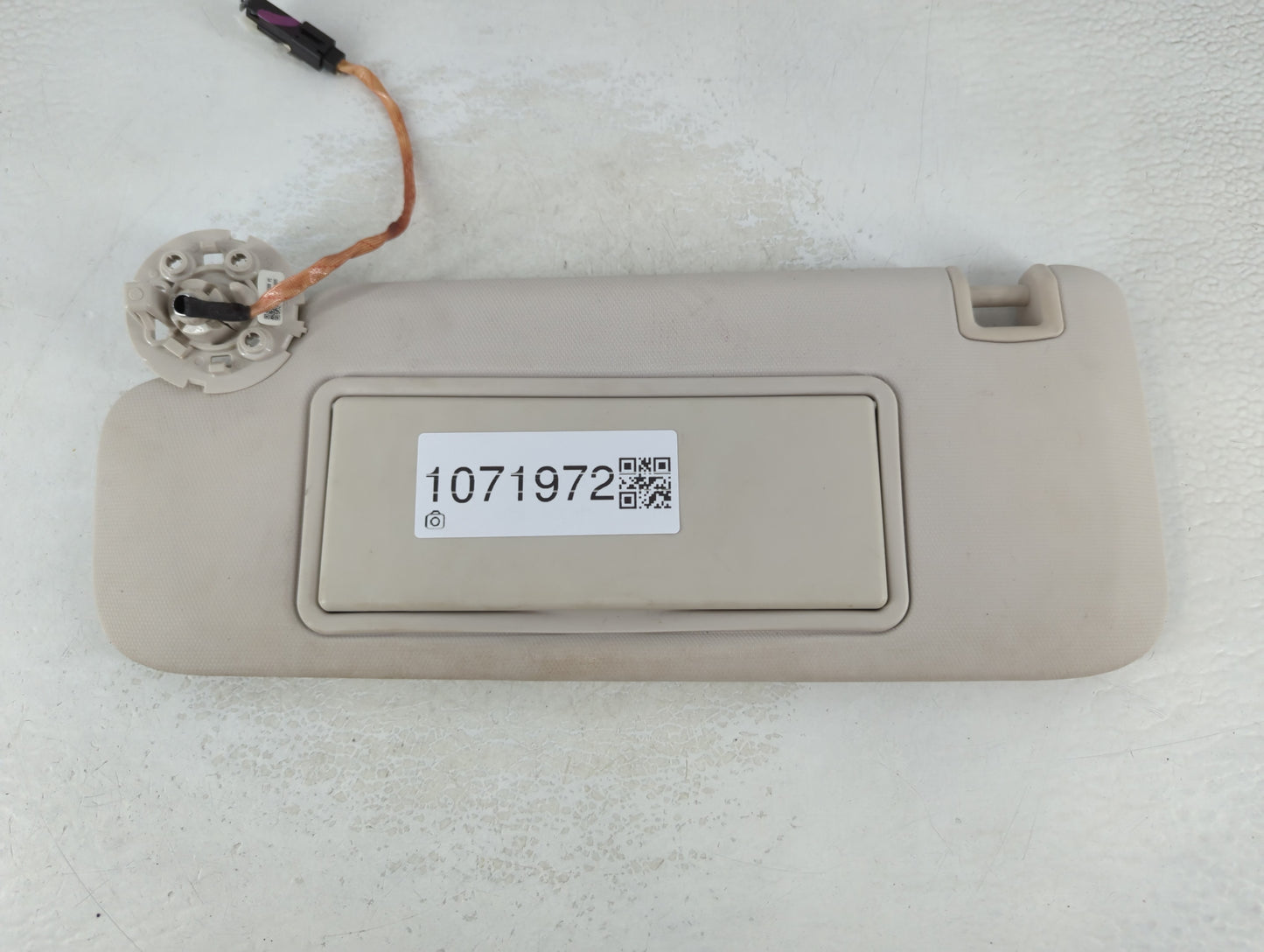 2016 Chevrolet Cruze Sun Visor Shade Replacement Driver Left Mirror Fits OEM Used Auto Parts