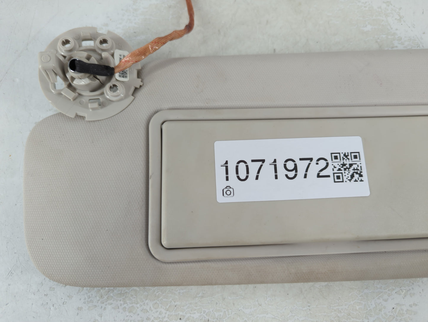 2016 Chevrolet Cruze Sun Visor Shade Replacement Driver Left Mirror Fits OEM Used Auto Parts