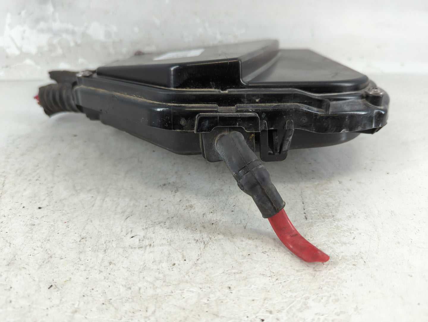 2012-2016 Bmw 550i Fusebox Fuse Box Panel Relay Module P/N:7 578 471-01 537812 10 Fits Fits 2012 2013 2014 2015 2016 2017 2018 OEM Used Auto Parts - Oemusedautoparts1.com